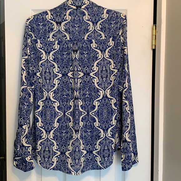 Express Blouse - Picture 2 of 4